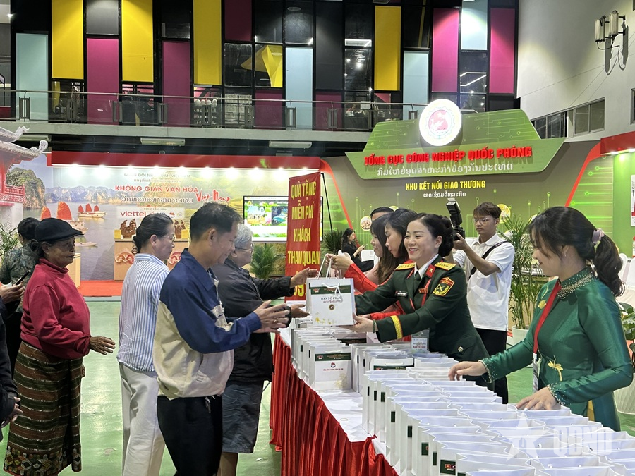 Sức hấp dẫn của Hội chợ kết nối giao thương Việt Nam - Lào